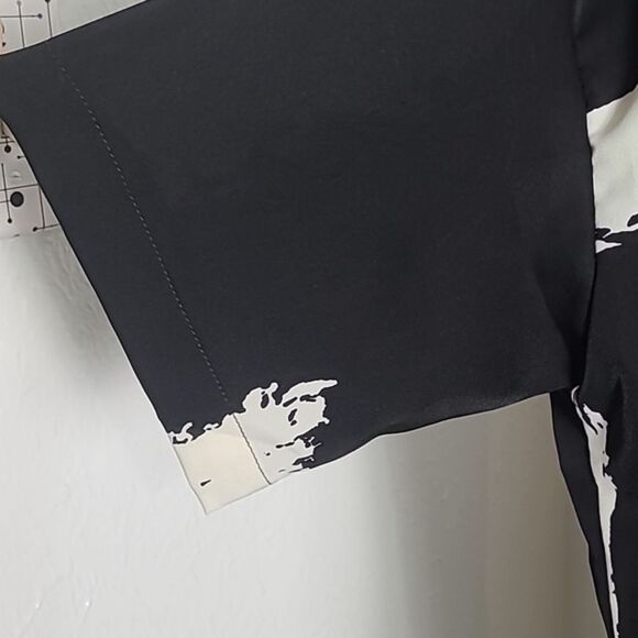 VICI Black & White Mini-dress with Big Pockets on the Front, Size Small - Picture 5 of 9